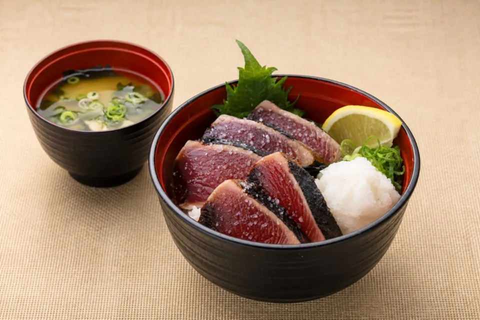 明神丸 ひろめ市場店の鰹料理
