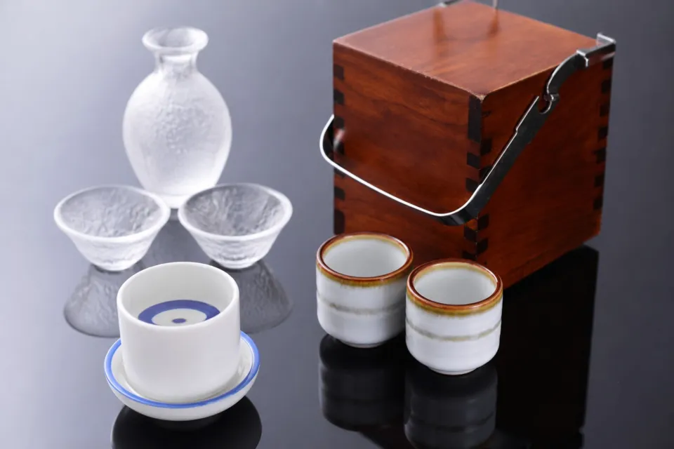 中野屋 湯沢本店の越後地酒用の酒器