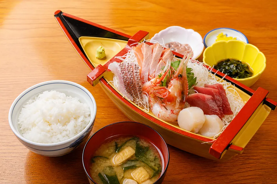 なまはげ御殿（ニュー畠兼）の刺身御膳