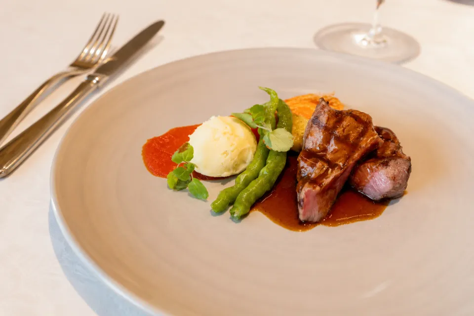 奈良ホテルの肉料理