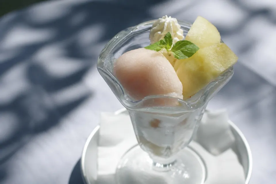 NASU SHOZO CAFEの果実のパフェ