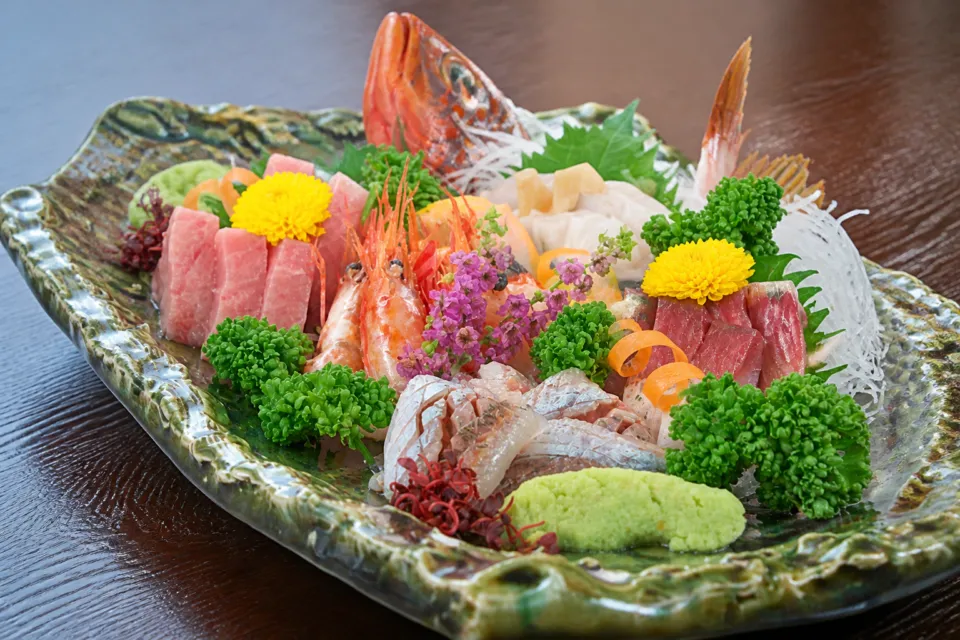 能登前寿司 千代ずしの刺身盛り合わせ