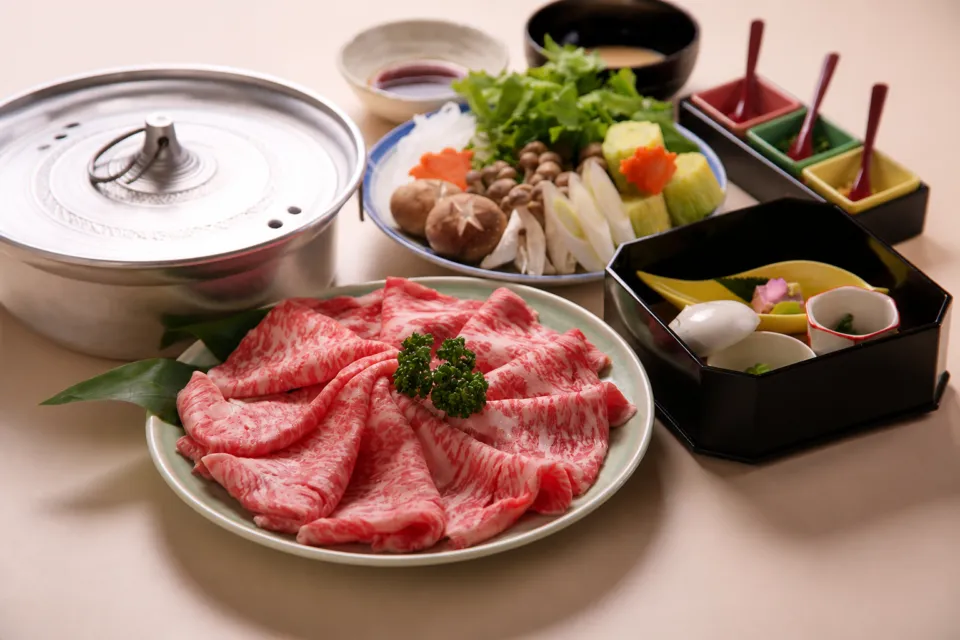 近江肉せんなり亭 伽羅の朝宮茶を使った近江牛の茶しゃぶ