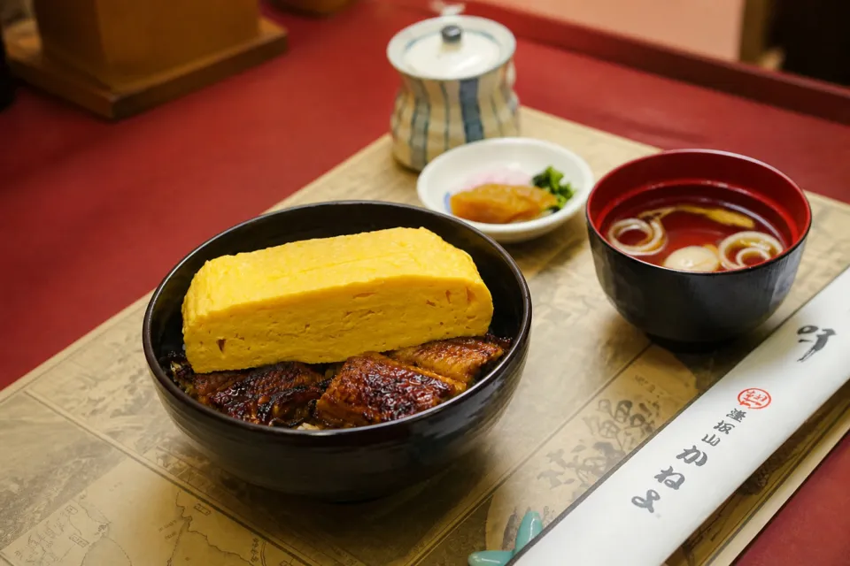 逢坂山かねよ 本店の名物きんし丼