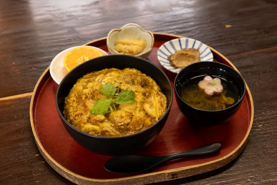 お食事処 桜の里の究極の比内地鶏親子丼