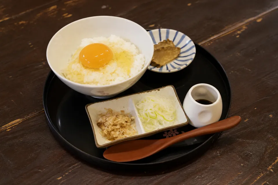 お食事処 桜の里の比内地鶏卵かけご飯