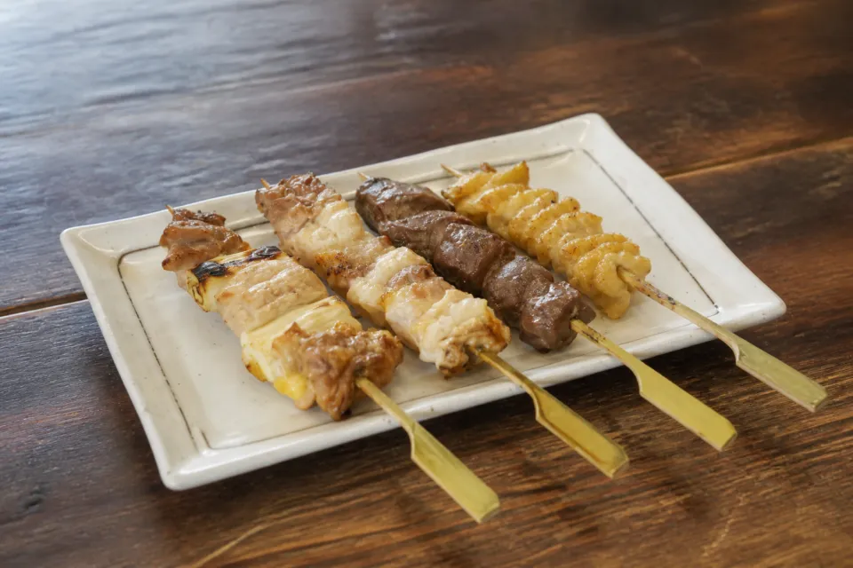お食事処 桜の里の炭火で焼いた比内地鶏串焼き