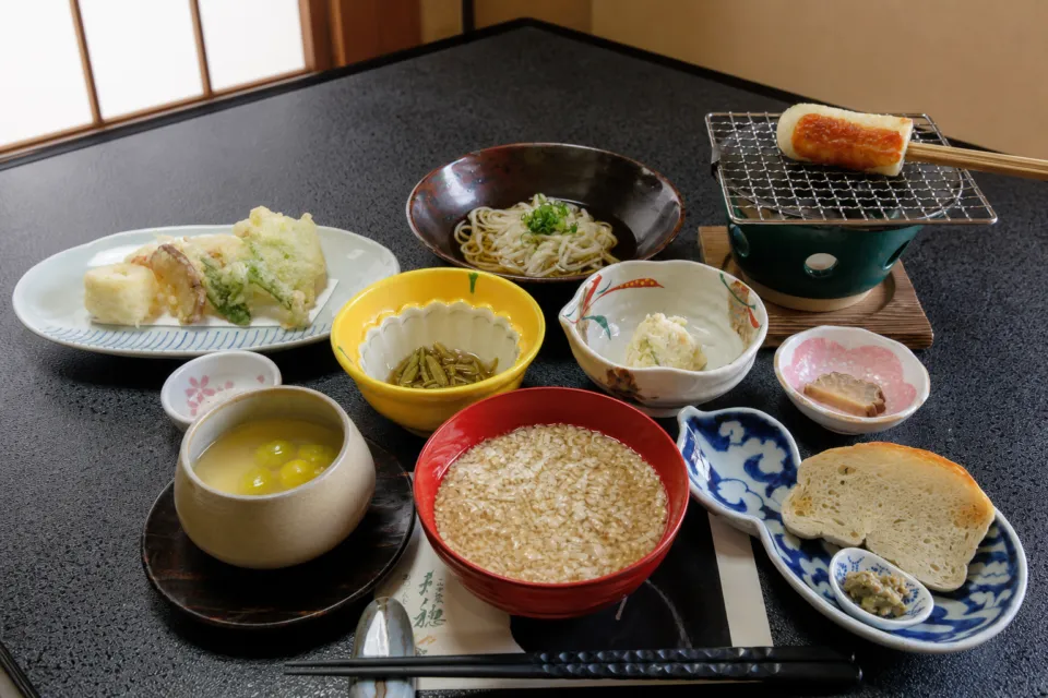 料亭 稲穂の昼の角館懐石