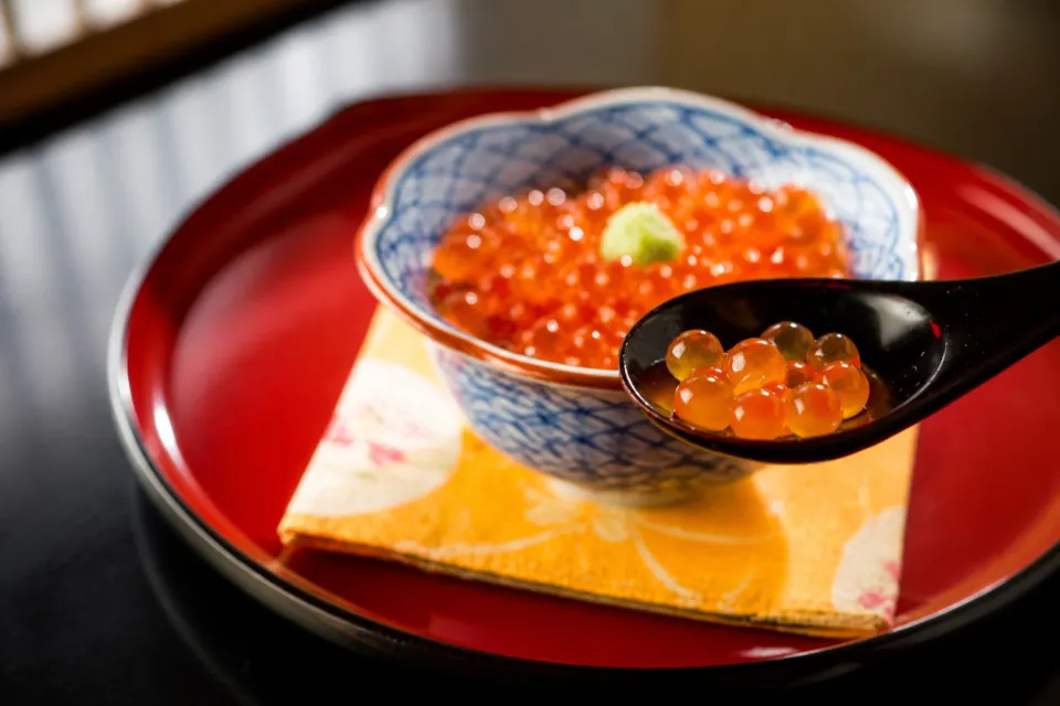 料亭 能登新の艶やかな醤油はらこ