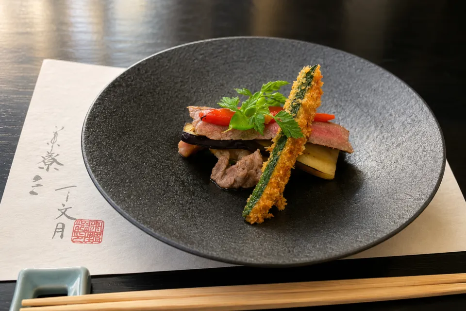 茶寮宗園の肉と野菜の一皿