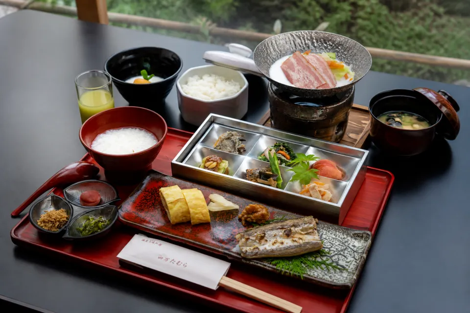 四万たむらの朝食