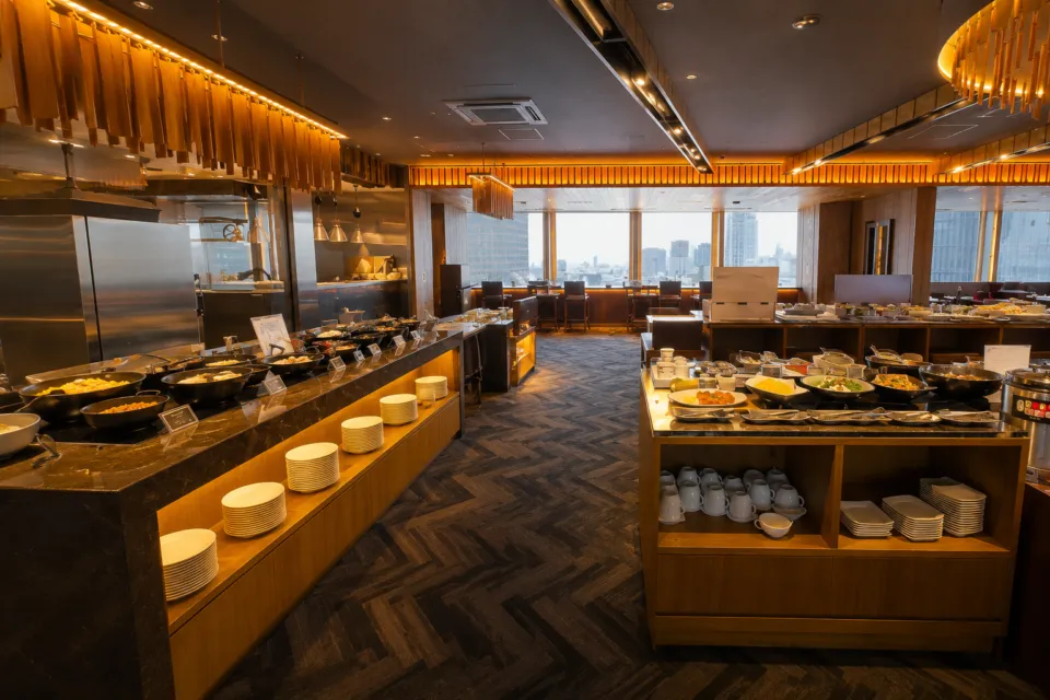 ソラリア西鉄ホテル福岡の料理が並ぶ朝食ビュッフェ会場