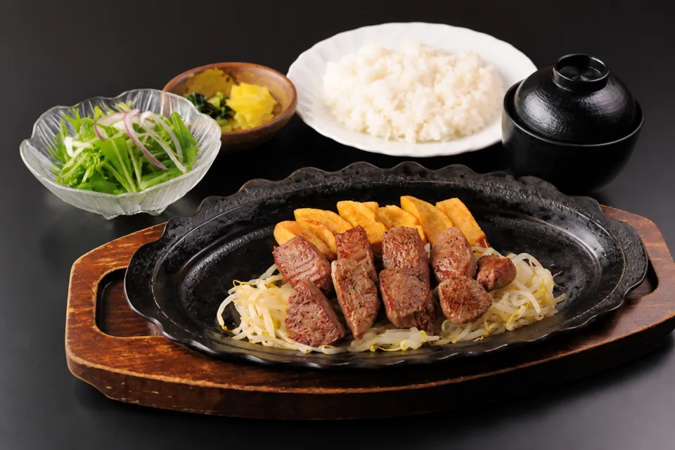 すてーきはうす伊勢屋 クリスロード店の仙台牛サイコロステーキ