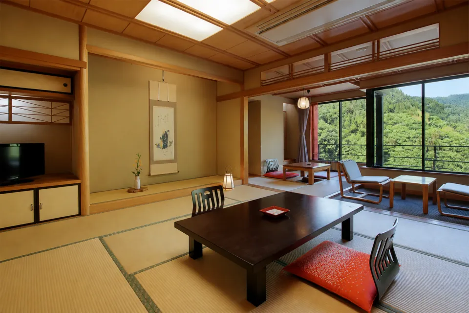 たちばなやの山の緑を望む西館スーペリア