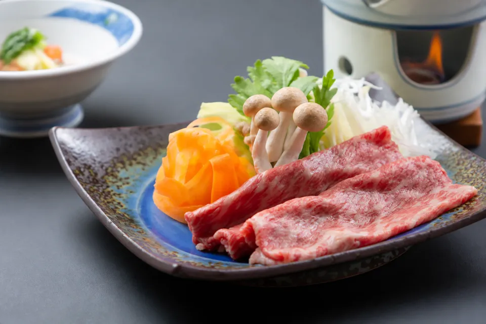 大観荘せなみの湯の村上牛と野菜の盛り合わせ