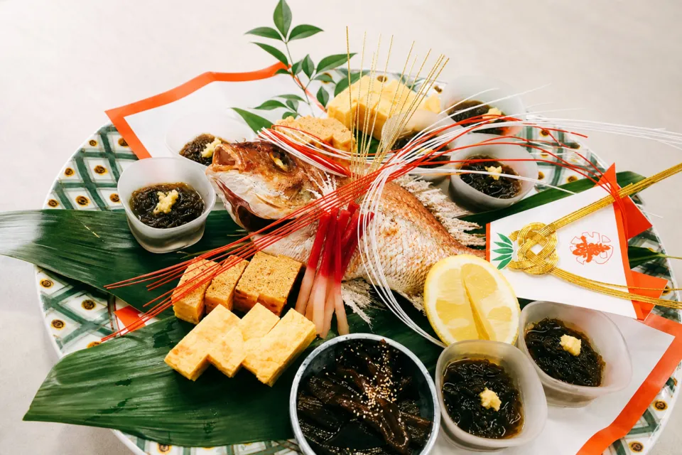 宝家の祝い膳に並ぶ鯛料理
