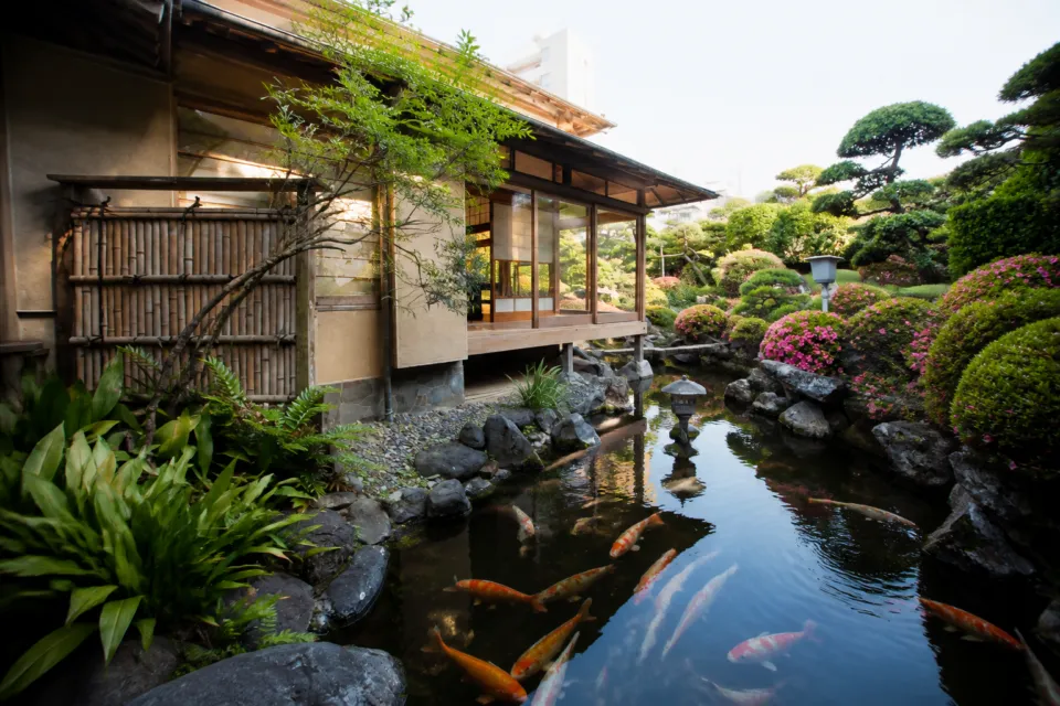 得月楼の日本庭園