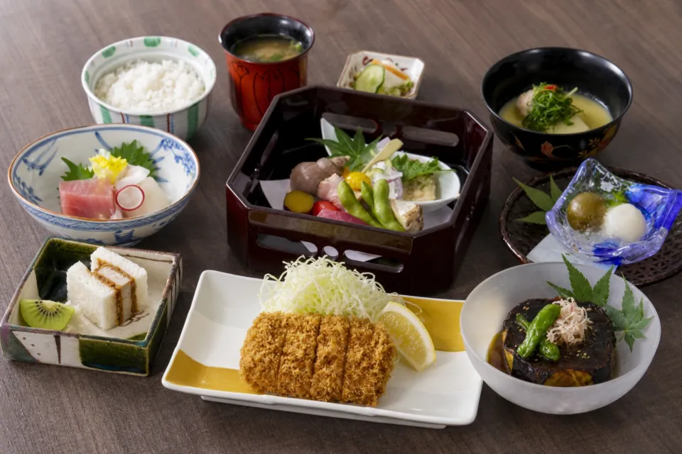 とんかつ まい泉 青山本店の彩りコース料理