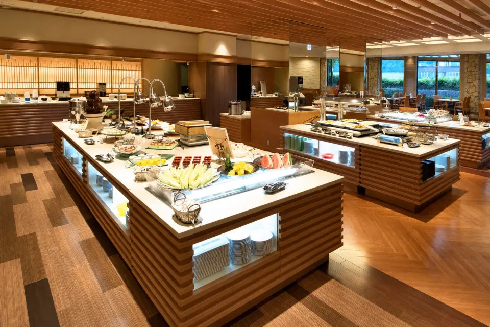 湯沢グランドホテルのレストランのビュッフェ会場