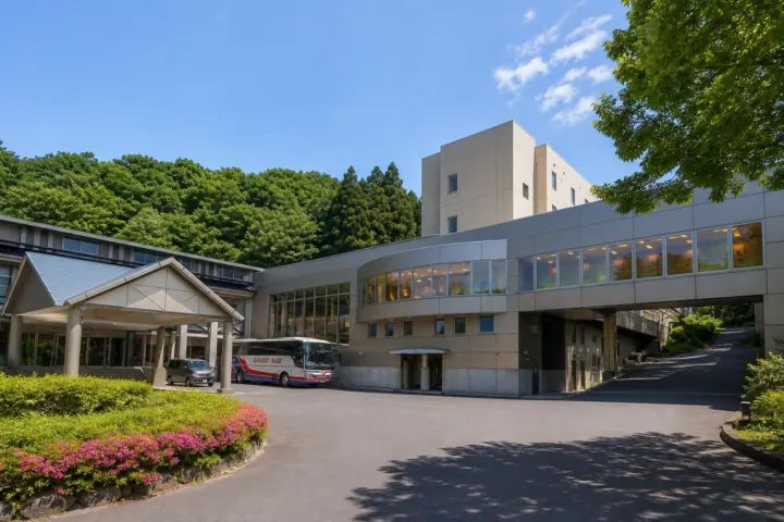 蔵王国際ホテルの正面外観