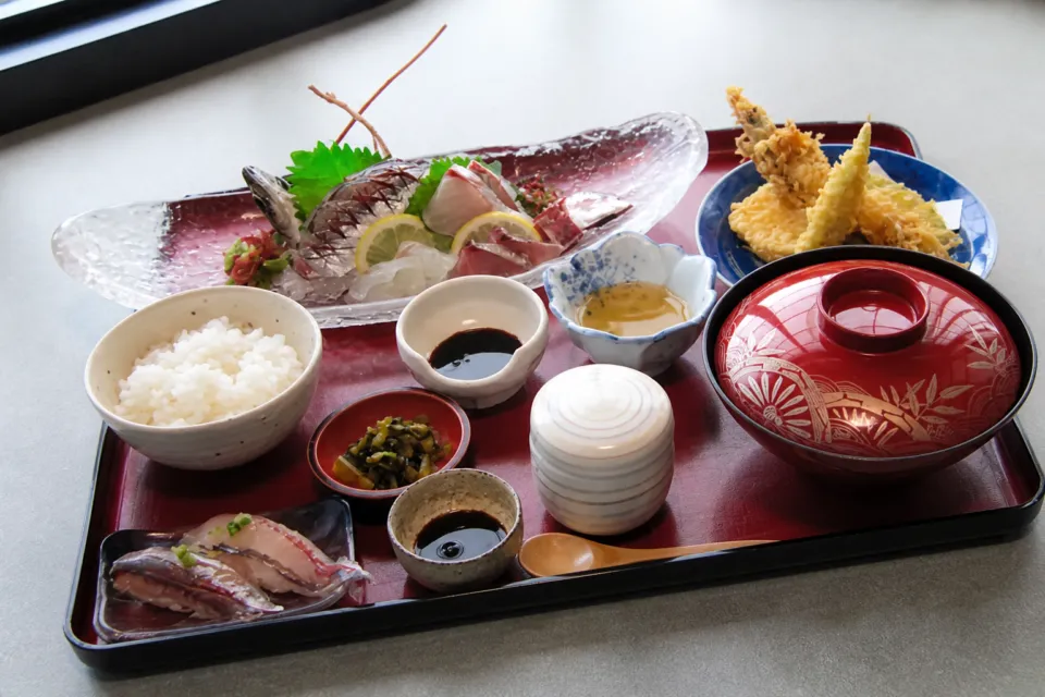 天草地魚料理 いけすやまもとの黒潮御膳