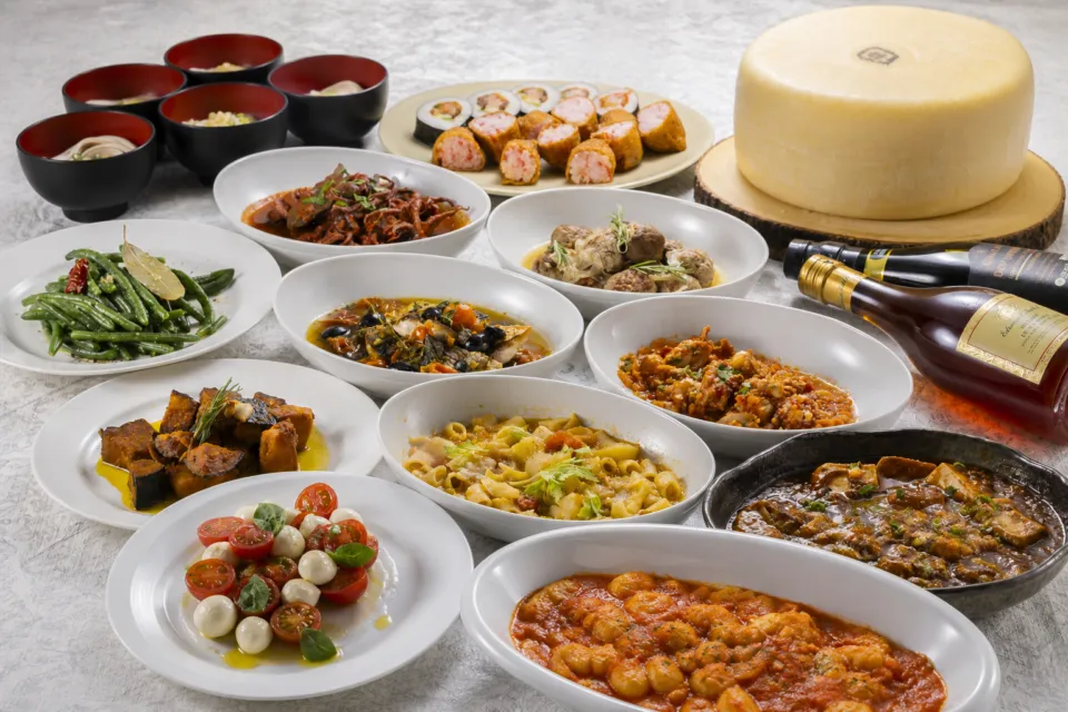 AOMORI BOLD KITCHENのイタリア料理や郷土料理が彩り豊かに並ぶ秋のランチビュッフェ