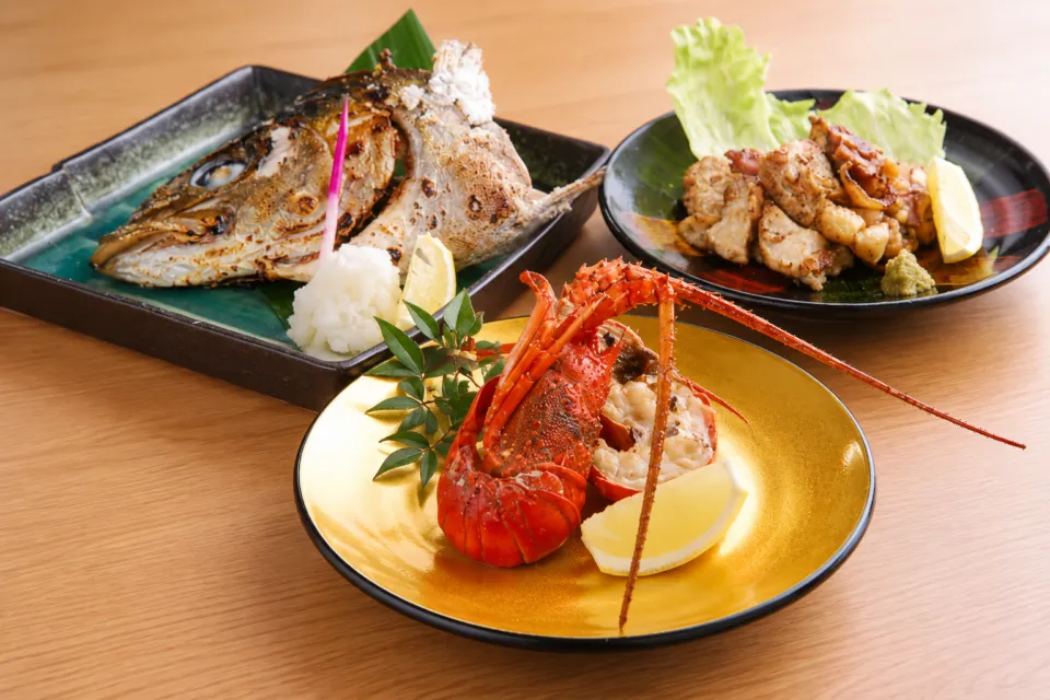 びびんやの焼き魚と伊勢海老料理