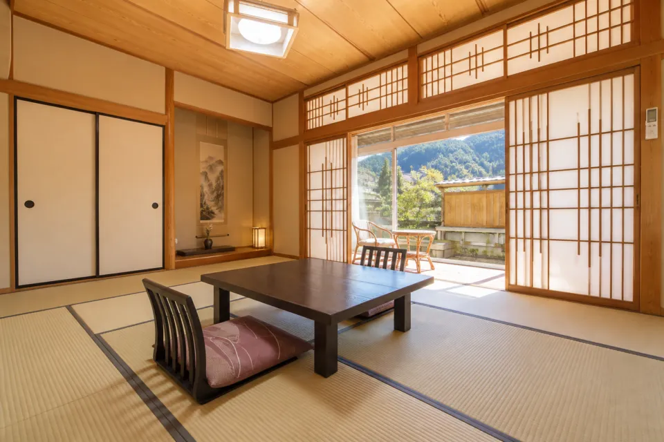 望川館の山水亭の和室