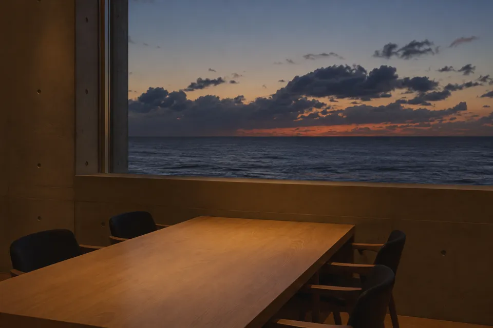 料理旅館 望洋楼の海を望む食事席