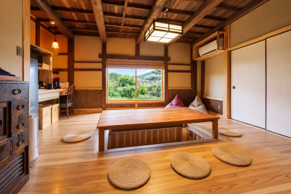 ブランシエラ ヴィラ 明日香の山吹の間の居間