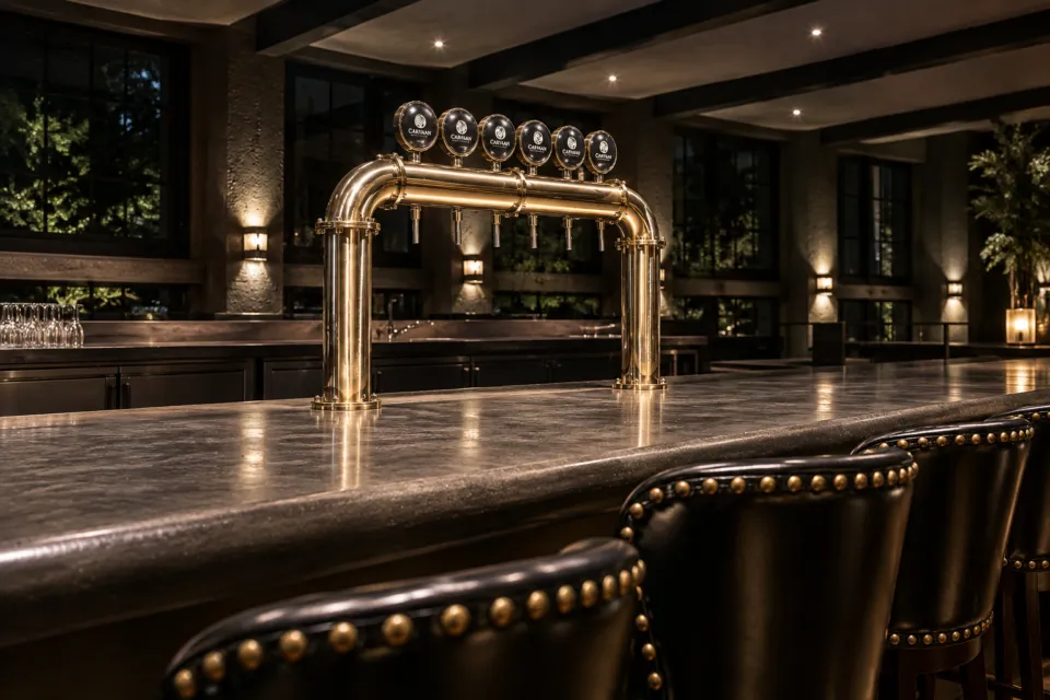 CARVAAN Brewery & Restaurantのクラフトビールタップ