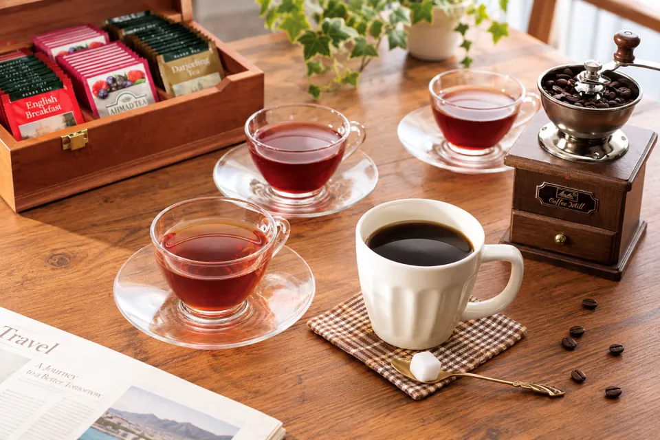 コンフォートホテル呉のライブラリーカフェのコーヒーと紅茶