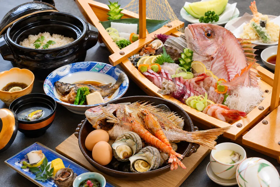 大潮荘の法楽焼と鯛めしの会席料理