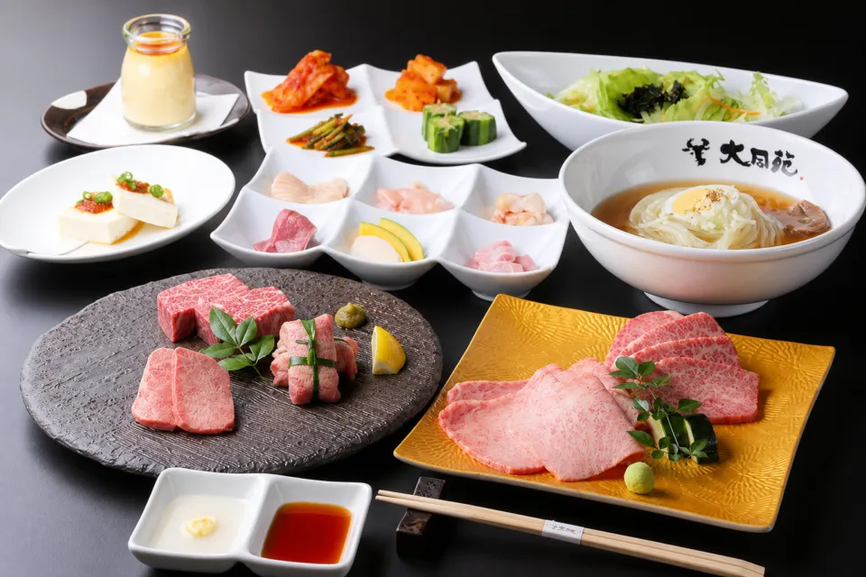 大同苑 盛岡総本店の焼肉と盛岡冷麺