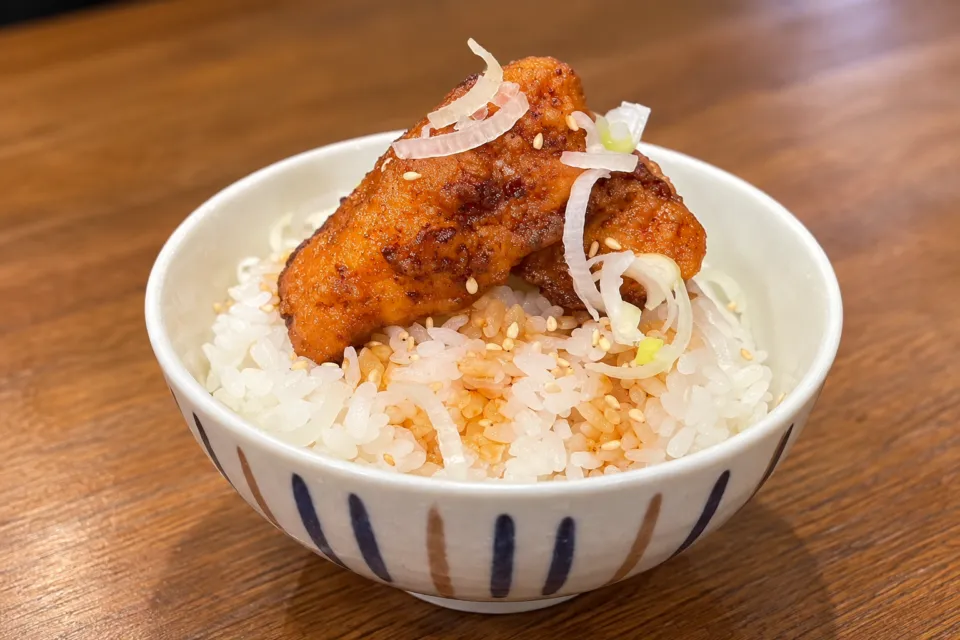 だし廊-DASHIRO-仙台南町通り本店の肉とねぎをのせたご飯
