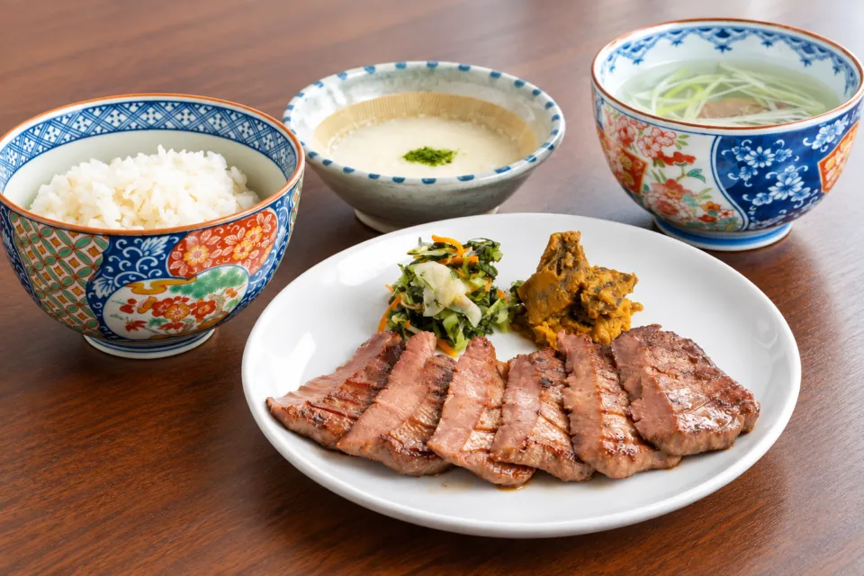 伊達の牛たん本舗 本店の極厚芯たん定食