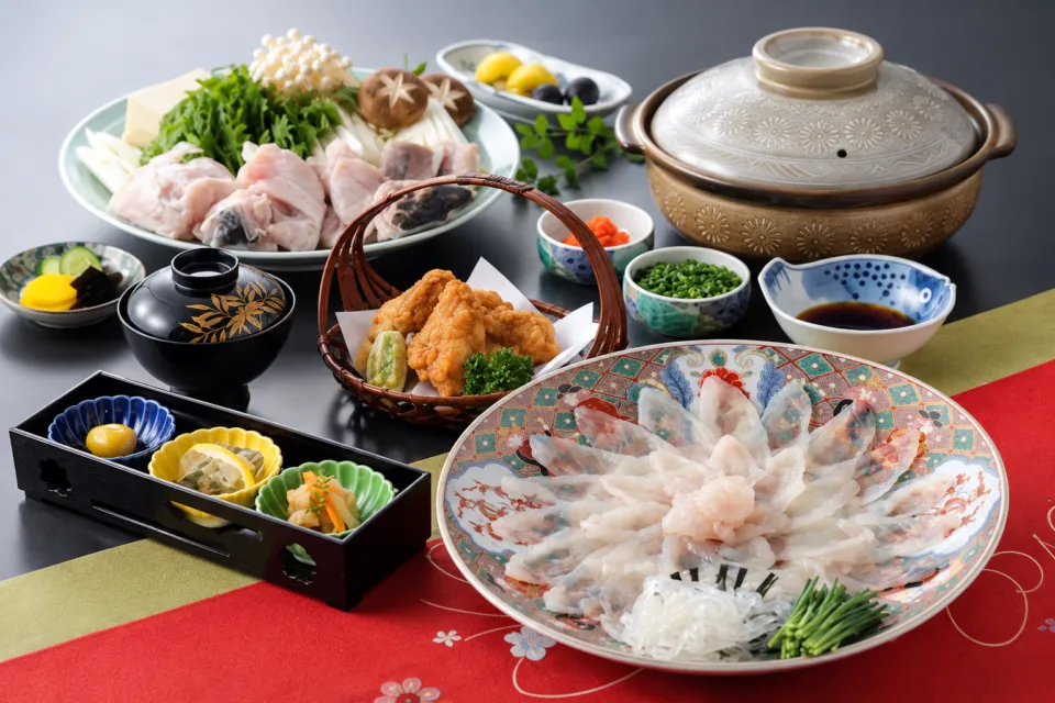 ふく料理しのだの唐揚げ付きふくコース