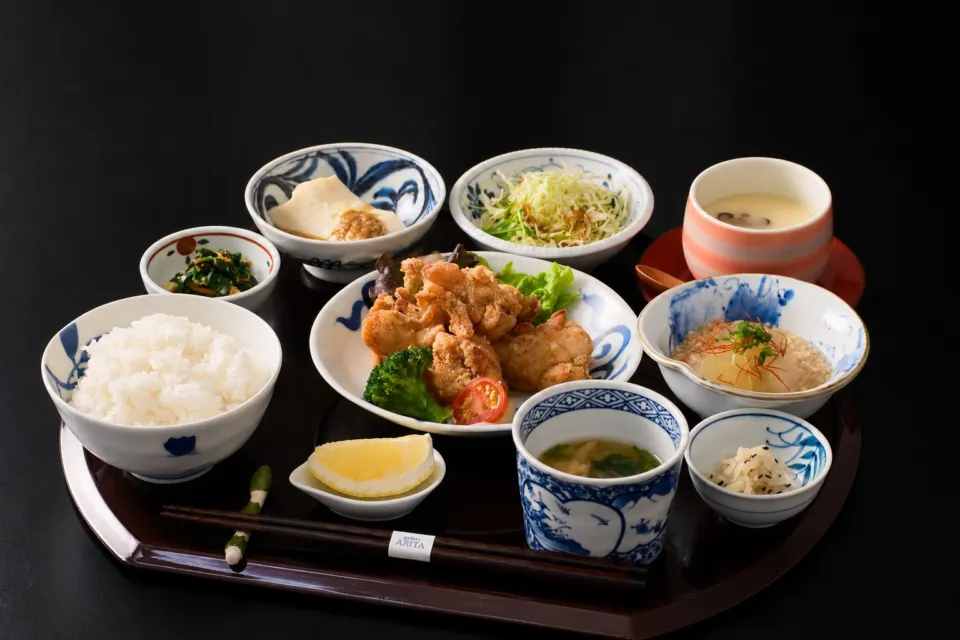 ギャラリー有田のありたどり塩唐揚げ膳