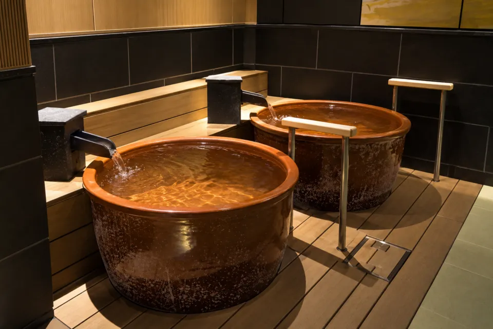 函館湯の川温泉 海と灯／ヒューイットリゾートの壺湯