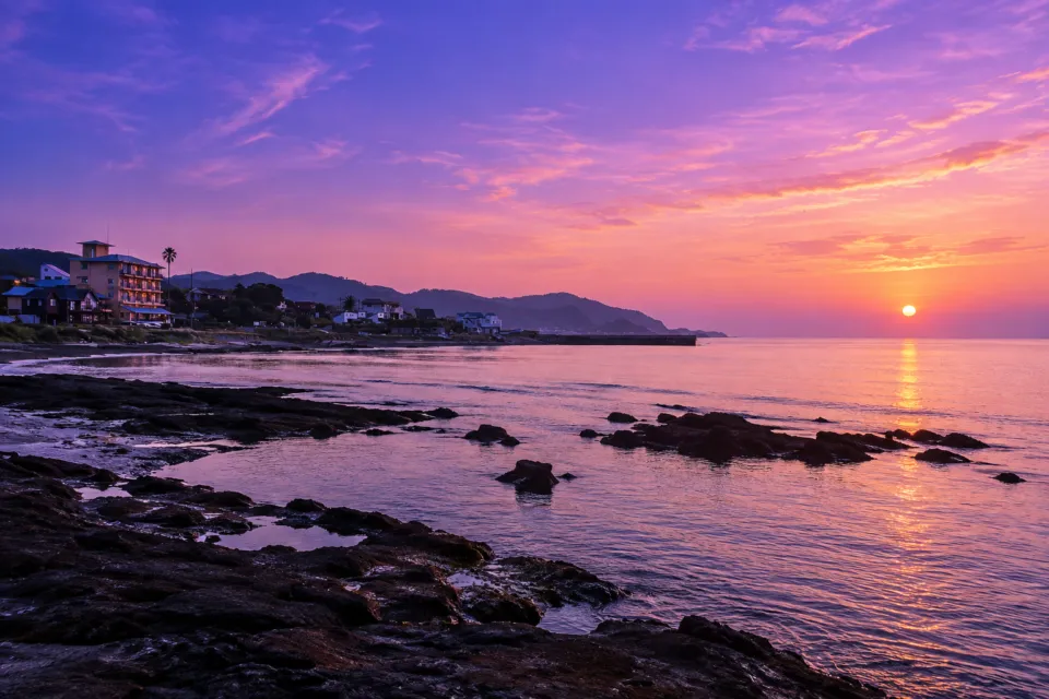 海の湯宿 花しぶきの夕暮れの塩見海岸