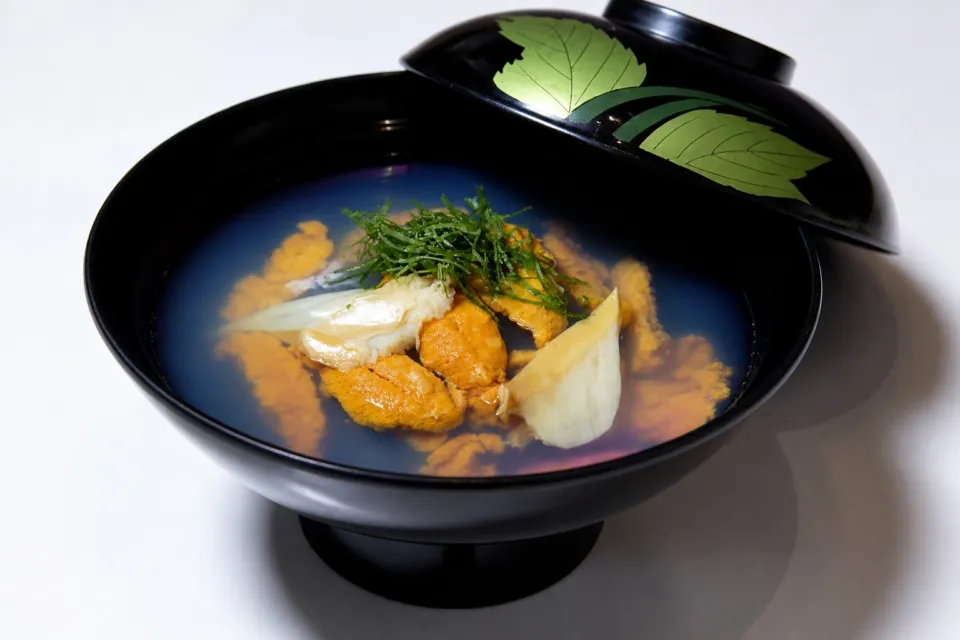 八食市場寿司のいちご煮