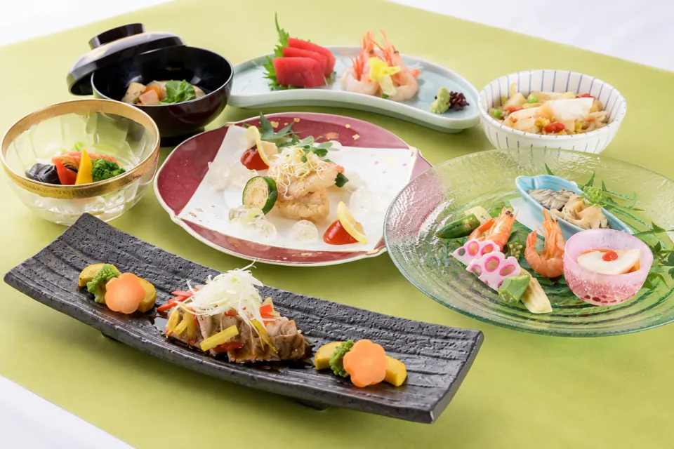 ホテル ブリランテ武蔵野の日本料理の会席の皿