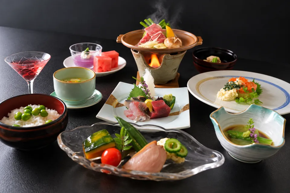 ホテル大山しろがねの季節の会席料理