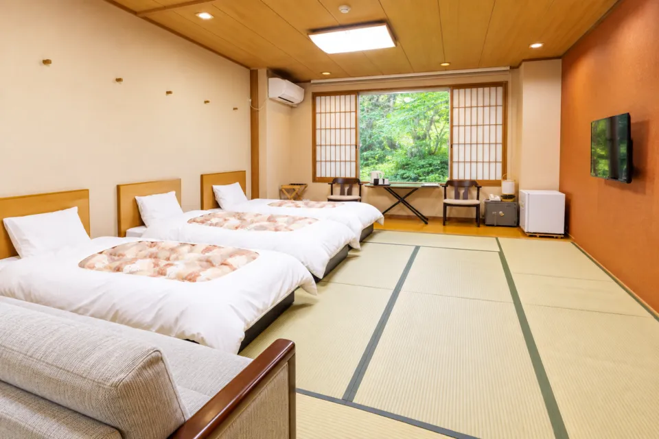 ホテル大山しろがねの和室トリプル15畳