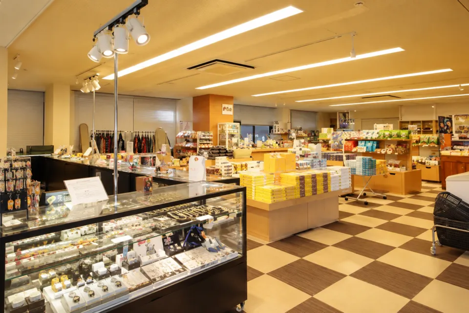ホテル羅賀荘の売店