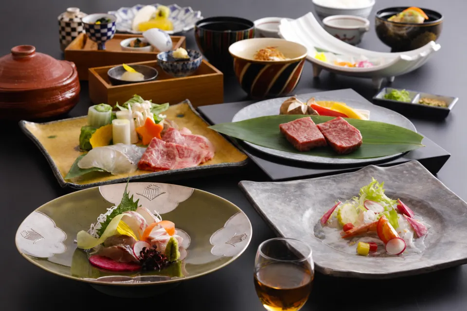 ホテル椿館の会席料理