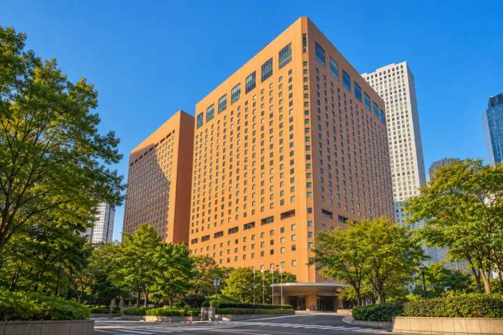 ハイアット リージェンシー 東京の建物外観と周辺の街並み
