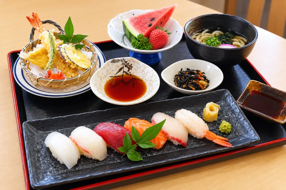 いきいき館レストランのにぎり寿司御膳