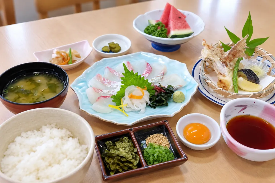 いきいき館レストランのみかん鯛丼