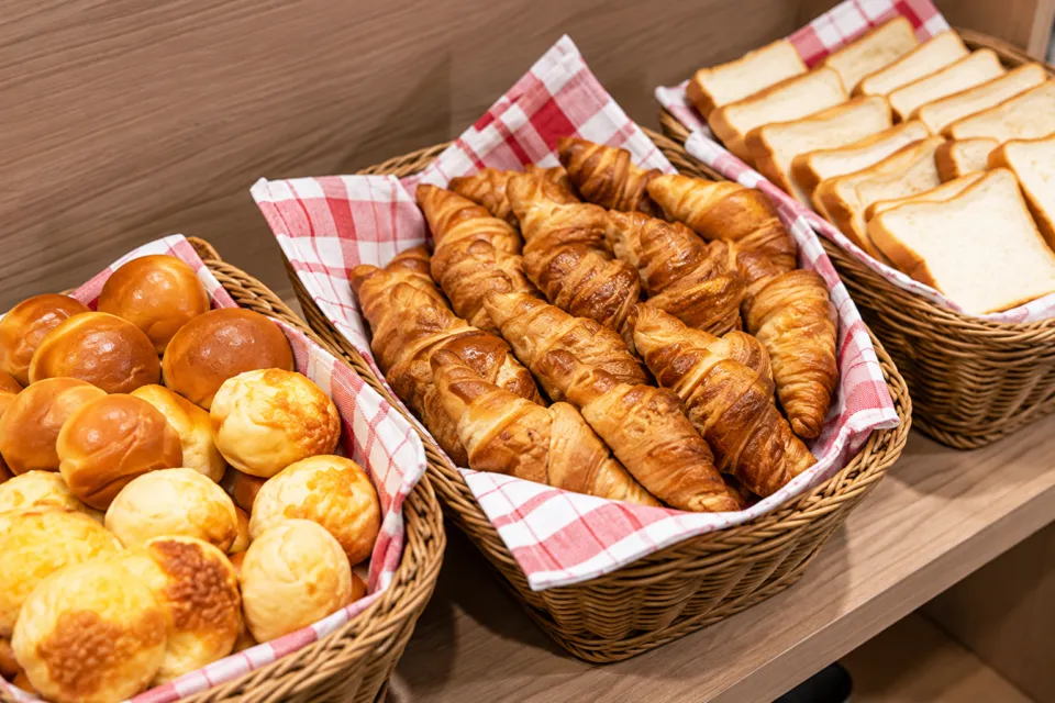 JRクレメントイン姫路の朝食ビュッフェのパン